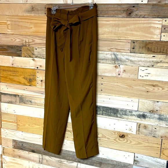 J.Crew size 8 light brown color high waisted bag  pants with pockets and belt - Picture 1 of 10